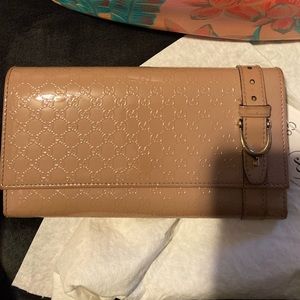 Preloved Gucci wallet SOLD